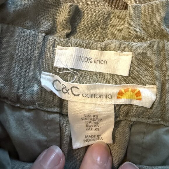 C&C California Womens Size X-Small Green 100% Linen Paperbag Short 3" Inseam - Picture 6 of 6